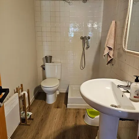 Casa Familiar Con Encanto * Enveitg